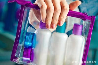 旅行時這10種打包方法，助你輕松整理化妝品與衛生用品